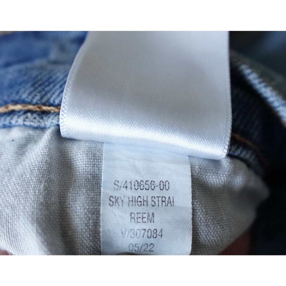 Old Navy High-Rise Button-Fly Sky-Hi Straight Raw-Hem Blue Jeans New size 24 - Picture 14 of 14